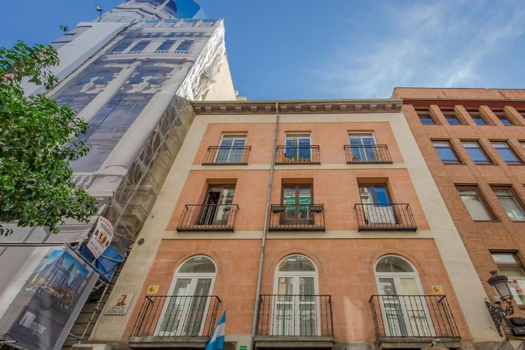 Suara Apartamentos 2 Madrid Eksteriør bilde