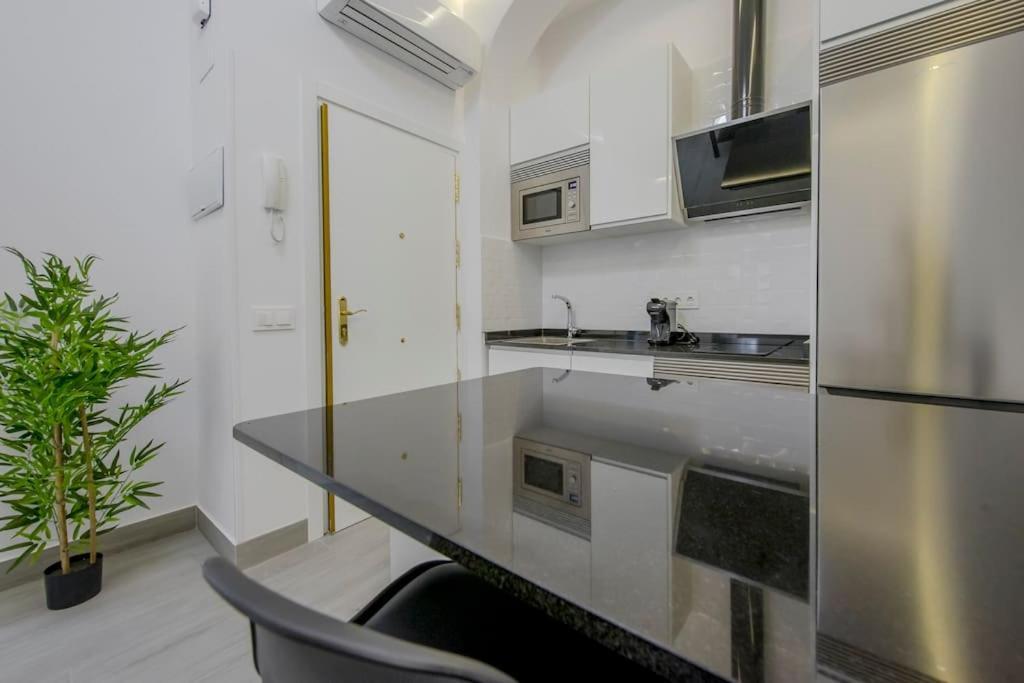 Suara Apartamentos 2 Madrid Eksteriør bilde